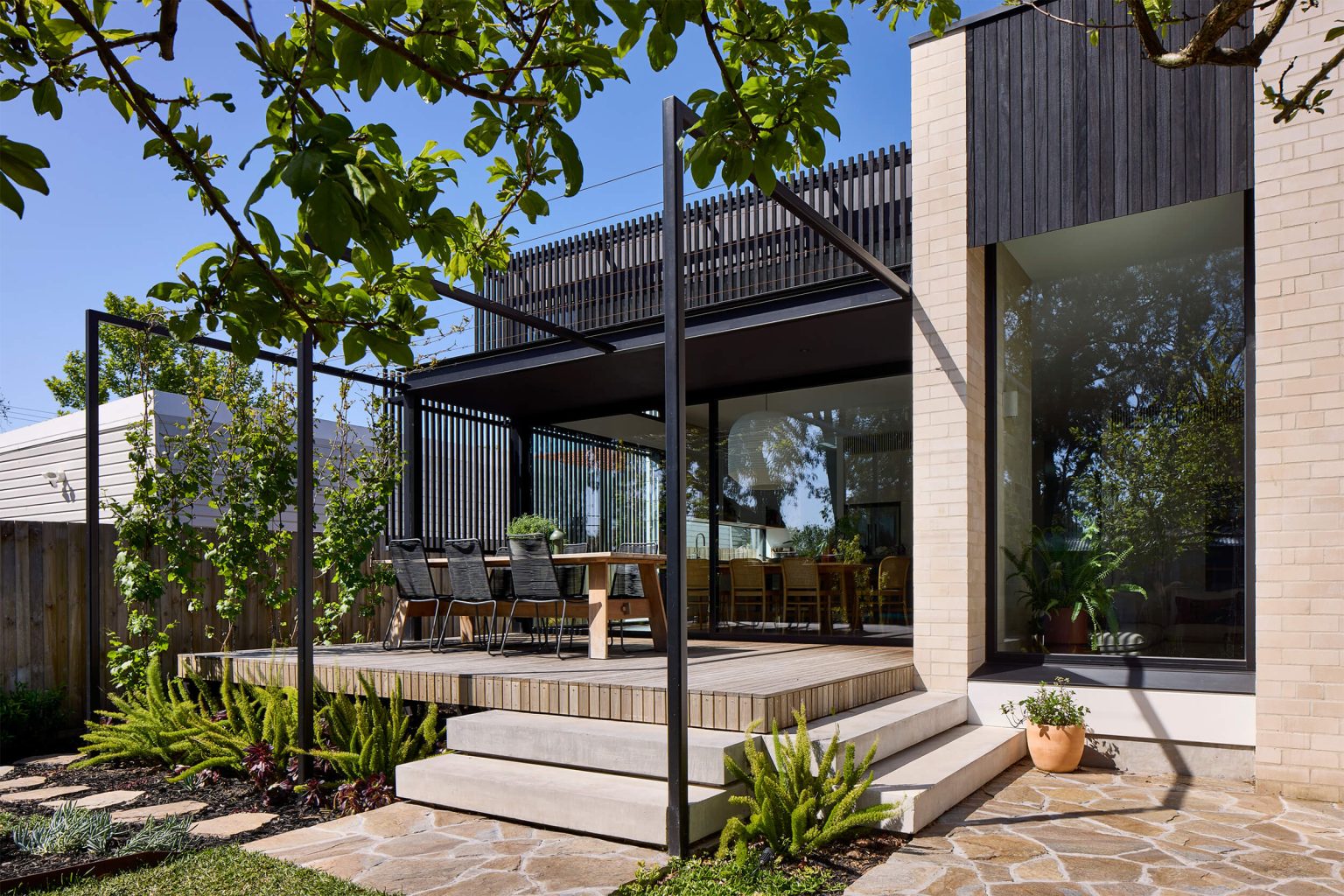 Modern rear extension with mid century and Japanese influences